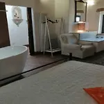 Vecchio Casale Quercetino Luxury Romantic With Freestanding Tub & Total Privacy Montenero d'Orcia
