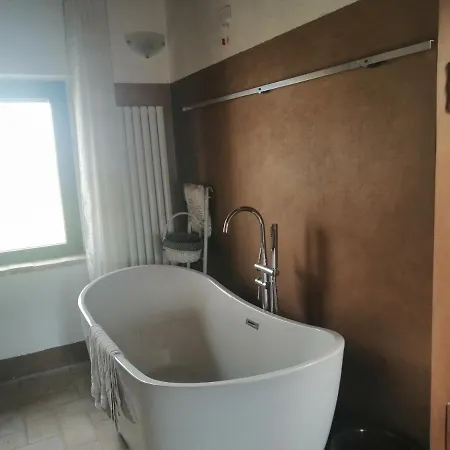 Vecchio Casale Quercetino Luxury Romantic With Freestanding Tub & Total Privacy * Montenero d'Orcia