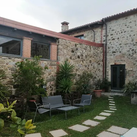 Vecchio Casale Quercetino Luxury Romantic With Freestanding Tub & Total Privacy Montenero d'Orcia