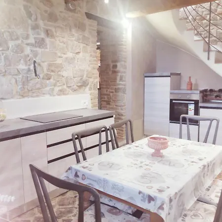 Vecchio Casale Quercetino Luxury Romantic With Freestanding Tub & Total Privacy Appartement *